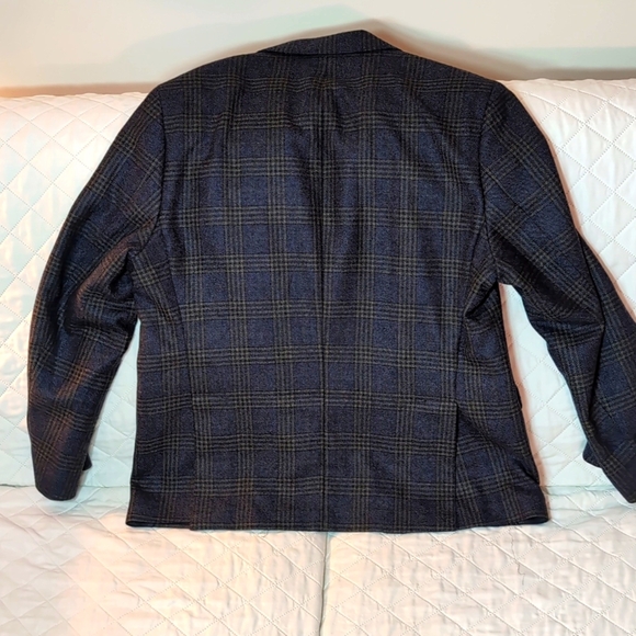 Cole Haan Men's Wool/Polyester Green/Blue Checked Blazer Size 44S. - Picture 2 of 9